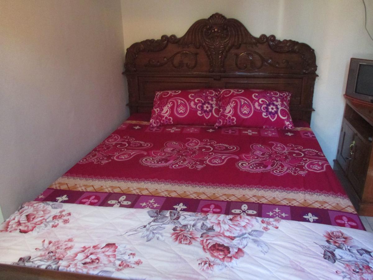 Rumah Ukhi Guest House Cebongan Экстерьер фото